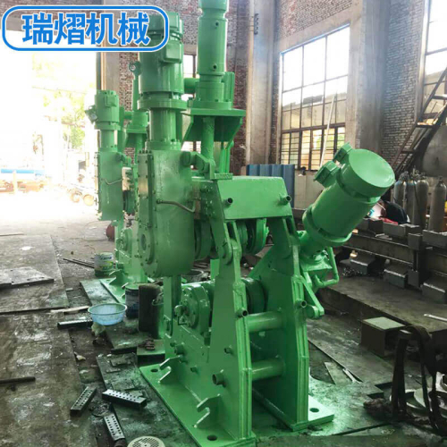點(diǎn)擊查看拉矯機(jī)21 大圖
