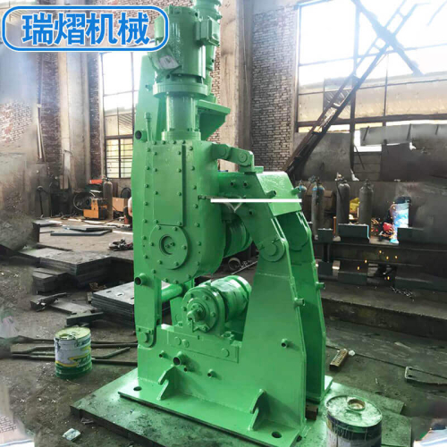 點(diǎn)擊查看拉矯機(jī)25 大圖